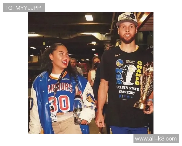 阿耶莎甜蜜分享与库里恩爱瞬间称其为一生挚爱引发网友热议